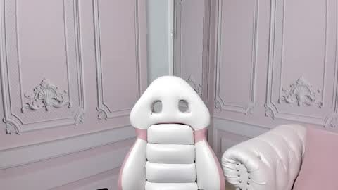   online show from February 12, 2025, 10:14 am