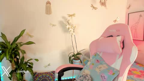 princessluna_14 online show from May 21, 2026, 10:39 pm