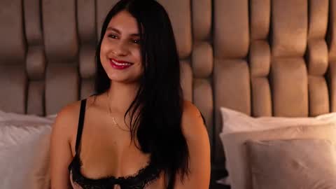 Lu online show from February 15, 2026, 7:43 pm