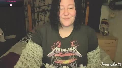 Lux Alot Luxi online show from April 27, 2026, 7:01 pm