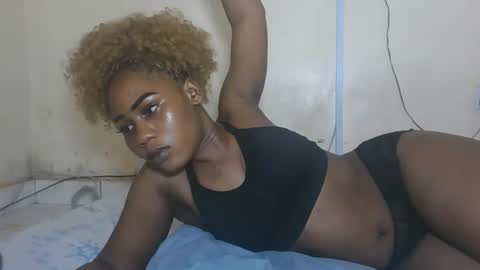 FENNY online show from November 3, 2025, 12:28 pm