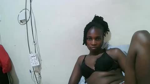 Snapshot of pritty_amber chatting on April 18, 2026, 7:58 pm pritty_amber online show from April 18, 2026, 7:58 pm