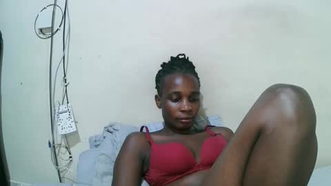 Snapshot of pritty_amber chatting on May 14, 2026, 6:37 pm pritty_amber online show from May 14, 2026, 6:37 pm