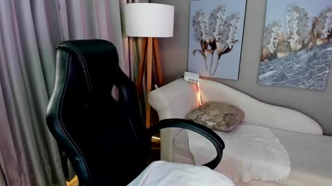 Priya Rose online show from December 11, 2024, 10:06 pm