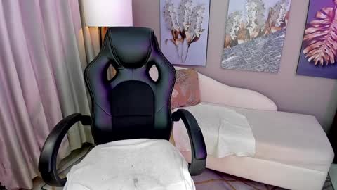 Priya Rose online show from February 1, 2025, 6:19 pm