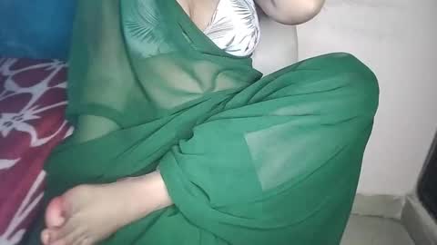 priyu_ online show from January 9, 2026, 2:20 pm