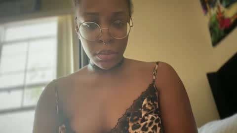 Snapshot of productivepussy chatting on December 22, 2025, 5:43 pm ProductivePorn online show from December 22, 2025, 5:43 pm