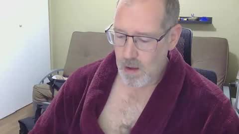 Snapshot of professor21255 chatting on October 21, 2025, 11:44 am professor21255 online show from October 21, 2025, 11:44 am