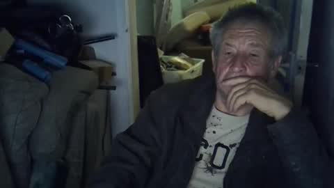 projectorepson online show from November 8, 2025, 10:19 pm