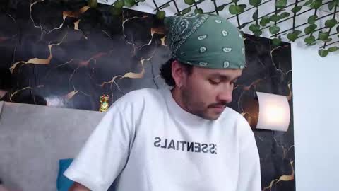 Adris  Juan online show from February 21, 2026, 3:07 am