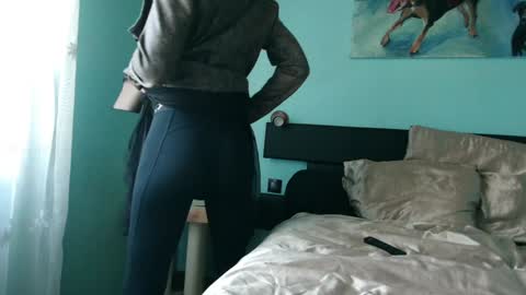 prxscillia_tx online show from February 5, 2025, 3:52 pm