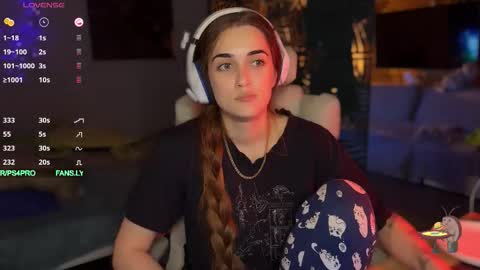 Queen of Pain online show from October 31, 2025, 1:01 pm