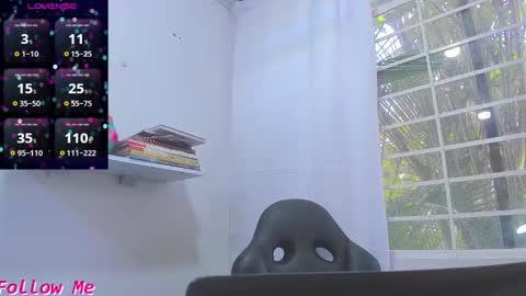 psique_naughty2 online show from October 22, 2025, 4:07 pm