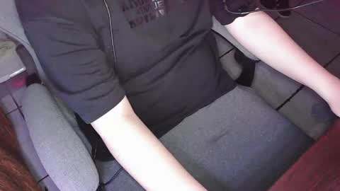 your mysterious man online show from April 16, 2026, 2:45 am