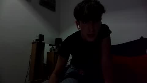 pttvnvkk online show from February 16, 2025, 4:42 pm