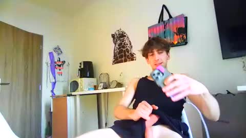 pttvnvkk online show from March 10, 2026, 3:50 pm