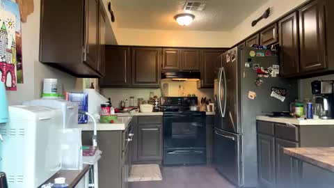 HappyD101 online show from April 5, 2026, 7:00 pm