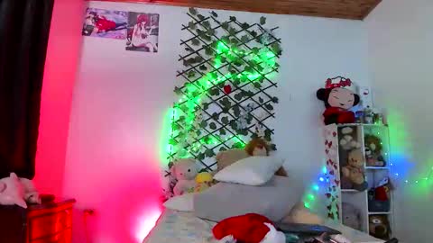 Emma Rico   model indep online show from December 17, 2025, 3:12 am