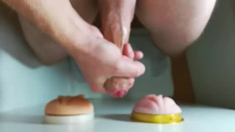 PuDe90 online show from September 12, 2025, 5:29 am