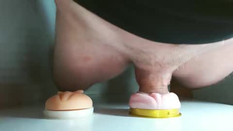 PuDe90 online show from September 23, 2025, 4:59 am