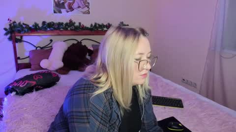 puffybun online show from December 22, 2024, 11:41 pm