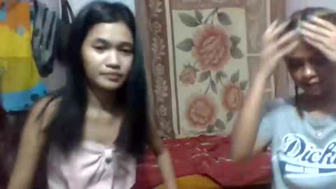 puki_hot online show from September 9, 2025, 11:21 am