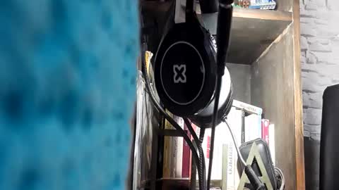 puky_mza online show from December 15, 2024, 3:56 am