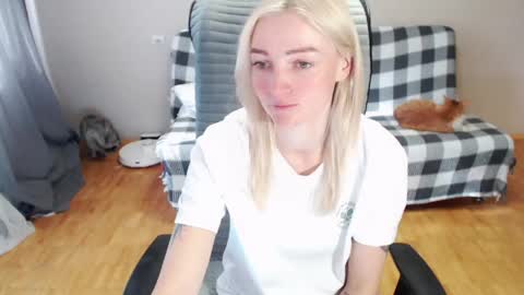 Polly online show from April 1, 2026, 5:08 am