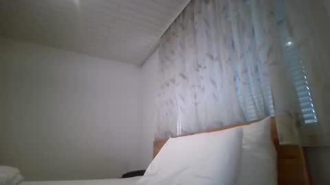 Snapshot of punkz999950 chatting on October 5, 2025, 4:05 pm punkz999950 online show from October 5, 2025, 4:05 pm