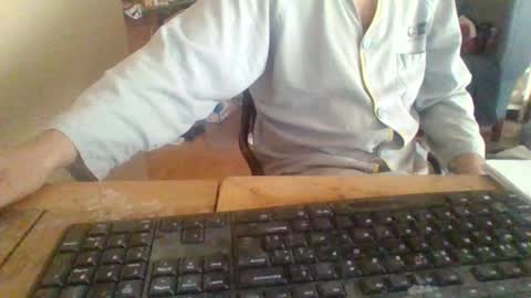 pup_y online show from October 19, 2025, 8:59 am