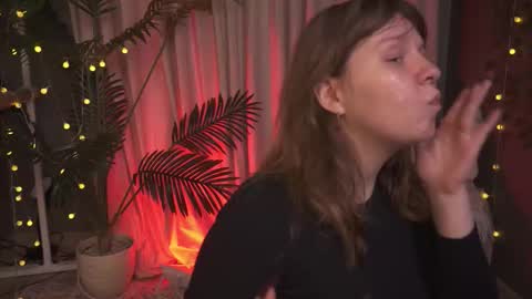 constant schedule Wednesday  Friday  Saturday  Sunday  The Rosemarie online show from December 16, 2025, 5:34 am