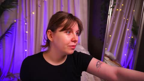 constant schedule Wednesday  Friday  Saturday  Sunday  The Rosemarie online show from February 8, 2026, 5:44 am