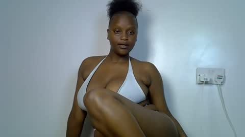 Snapshot of pure_seductive chatting on May 21, 2026, 9:49 am pure_seductive online show from May 21, 2026, 9:49 am