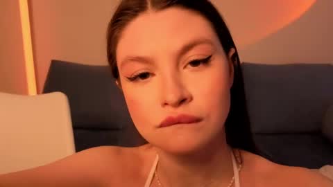 Snapshot of puree_eva chatting on May 29, 2026, 3:59 am Eva online show from May 29, 2026, 3:59 am