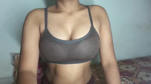 Snapshot of pureelove chatting on February 20, 2026, 9:32 am Your love online show from February 20, 2026, 9:32 am