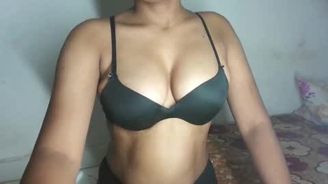 Snapshot of pureelove chatting on February 26, 2026, 9:41 am Your love online show from February 26, 2026, 9:41 am