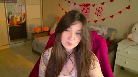 Snapshot of purple_averge chatting on November 5, 2025, 5:40 am Bella online show from November 5, 2025, 5:40 am