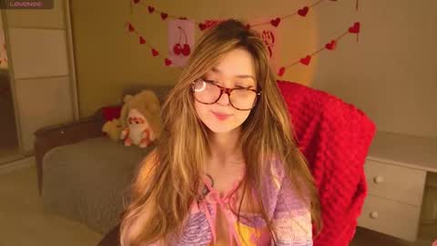 Snapshot of purple_averge chatting on January 14, 2026, 5:35 am Bella online show from January 14, 2026, 5:35 am