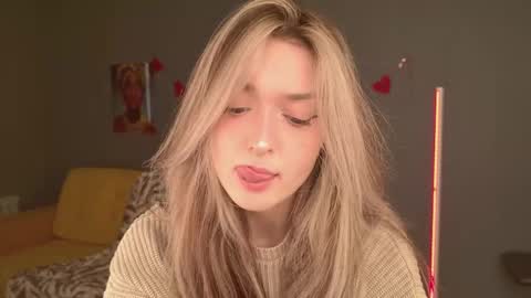 Snapshot of purple_averge chatting on February 20, 2026, 5:37 am Bella online show from February 20, 2026, 5:37 am