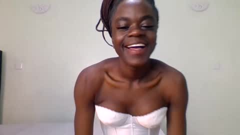 purple_honey1 online show from May 9, 2026, 2:44 pm