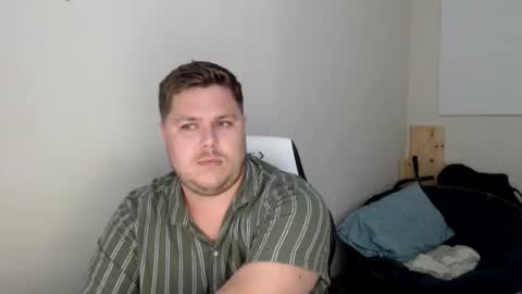 purplecups online show from April 16, 2026, 10:23 pm