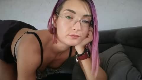 PurpleRainn69  Dina online show from September 13, 2025, 1:22 pm