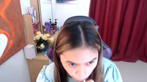 Snapshot of pussiswet_xx chatting on June 9, 2026, 3:18 am jessy online show from June 9, 2026, 3:18 am