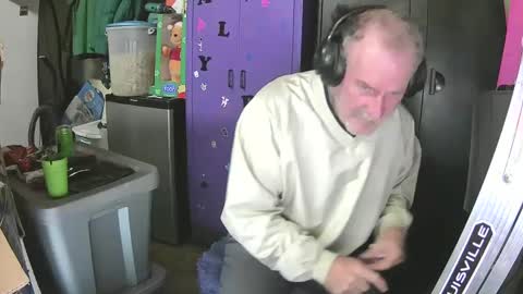 Mark online show from December 14, 2024, 8:23 am