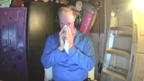 Mark online show from March 3, 2025, 4:25 am