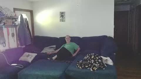 Mark online show from September 24, 2025, 2:09 pm