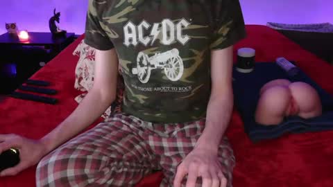 pussylover2182 online show from March 5, 2025, 6:12 am