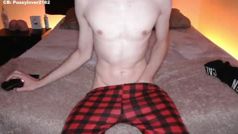 pussylover2182 online show from September 27, 2025, 3:44 am