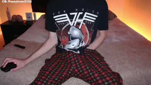 pussylover2182 online show from October 6, 2025, 2:53 am