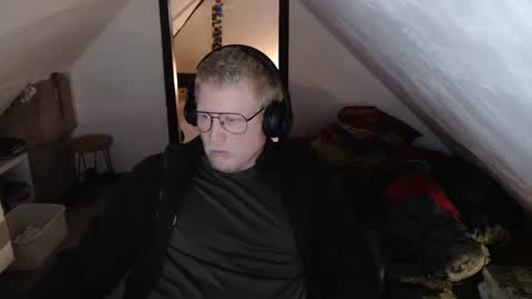 pussylovercb online show from April 14, 2026, 9:26 am